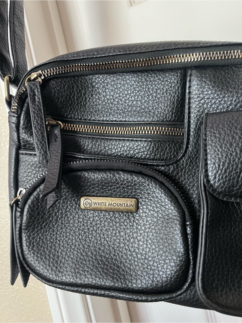 White Mountain - Black Vegan Leather 100% polyurethane Crossbody Bag - Picture 3 of 8
